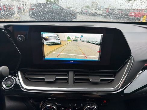 New 2026 Chevrolet Trax RS w/ Sunroof Package FWD image 23