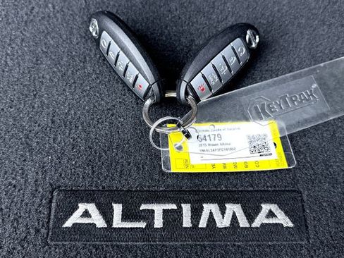 Used 2015 Nissan Altima 2.5 SV w/ Convenience Package FWD image 28