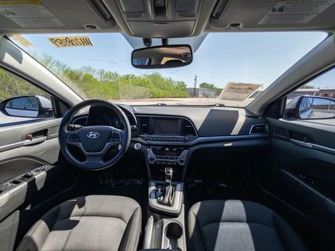 Used 2017 Hyundai Elantra Value Edition image 16