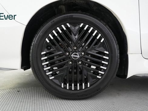 Used 2024 Nissan Leaf SV Plus image 17