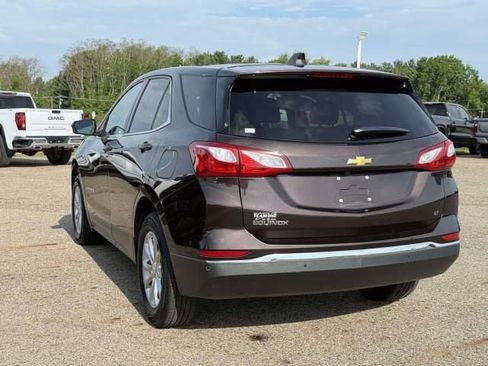Used 2020 Chevrolet Equinox LT w/ Driver Convenience Package FWD image 6