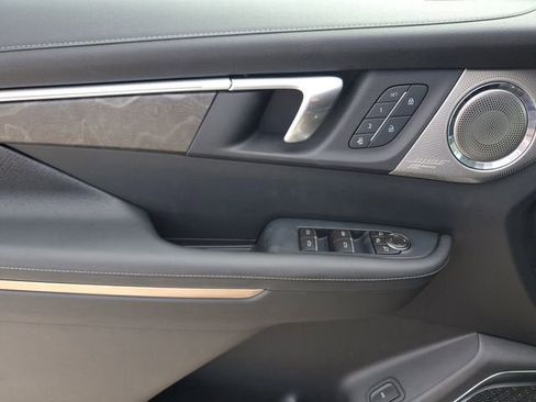 New 2026 Buick Enclave Avenir w/ Super Cruise Package FWD image 17
