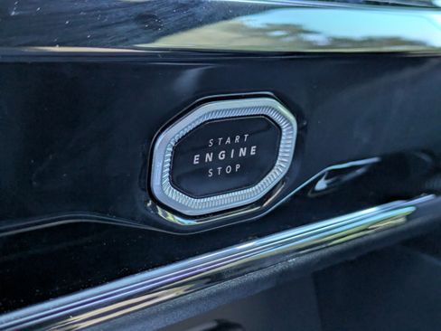 New 2026 Jeep Grand Cherokee L Limited AWD/4WD image 32