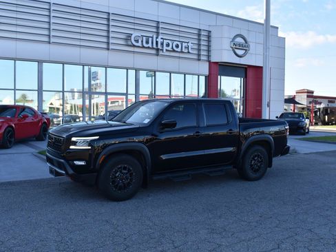 Used 2023 Nissan Frontier Pro-X w/ Pro-X Premium Package RWD image 2