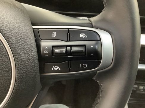 Certified 2025 Kia Sportage EX w/ Premium Package image 16