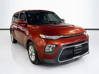 Used 2022 Kia Soul LX w/ Technology Package FWD video 1