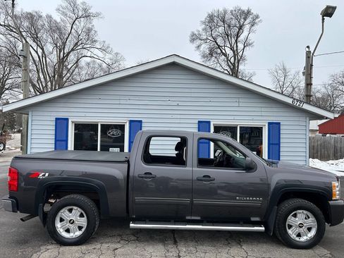 Used 2011 Chevrolet Silverado 1500 LT w/ All-Star Edition image 3