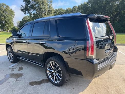 Used 2020 Cadillac Escalade Platinum AWD/4WD image 4