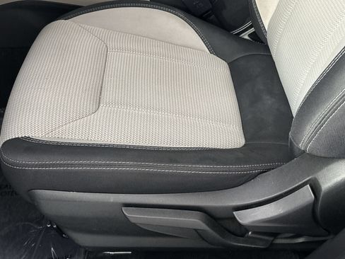 Used 2023 Subaru Forester AWD/4WD image 12