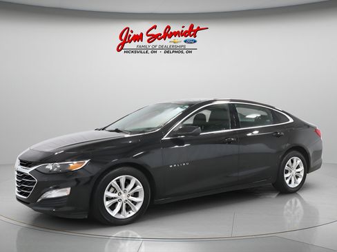 Used 2023 Chevrolet Malibu LT FWD image 2