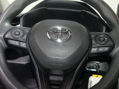 Used 2020 Toyota RAV4 LE w/ All Weather Liner Package AWD/4WD image 30