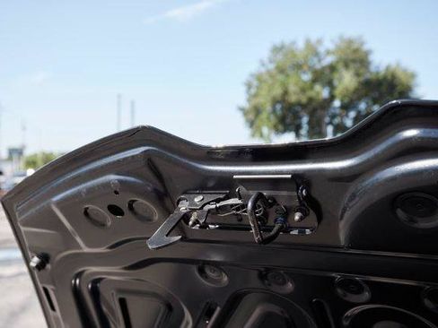 Used 2018 Lamborghini Huracan LP 610-4 AWD/4WD image 30