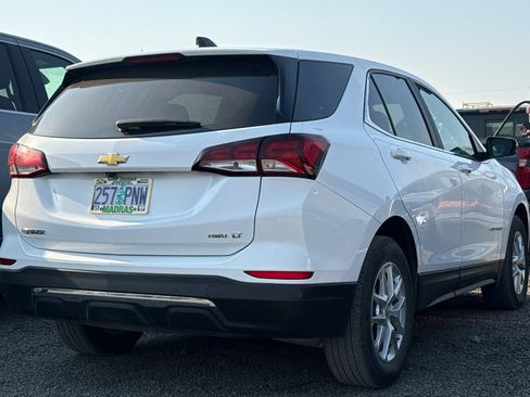 Used 2024 Chevrolet Equinox LT AWD/4WD image 4