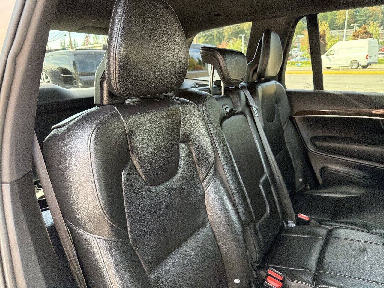 Used 2017 Volvo XC90 T6 Momentum w/ Vision Package AWD/4WD image 22
