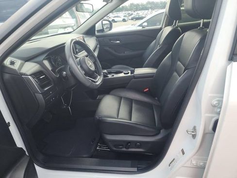 Used 2024 Nissan Rogue SV w/ SV Premium Package AWD/4WD image 7