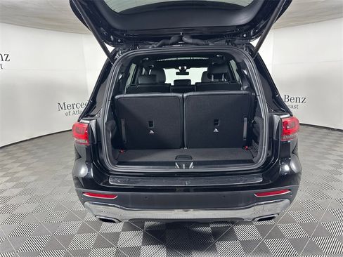 Certified 2022 Mercedes-Benz GLB 250 w/ Premium Package Lite image 20