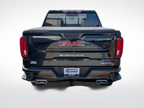 Used 2024 GMC Sierra 1500 AT4 w/ Technology Package AWD/4WD image 4