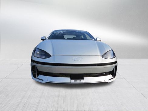 Used 2023 Hyundai Ioniq 6 SEL image 3