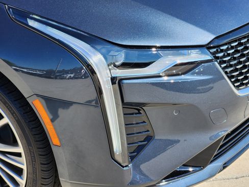 New 2025 Cadillac CT4 Premium Luxury image 9