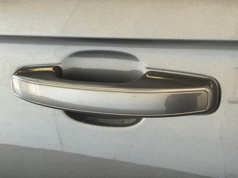 Used 2020 Ford Expedition XLT w/ Equipment Group 202A image 11