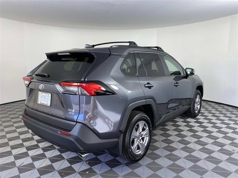 Used 2025 Toyota RAV4 XLE image 9
