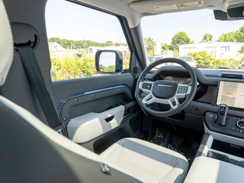 New 2025 Land Rover Defender 110 S image 18