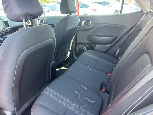 Used 2022 Hyundai Venue SEL FWD image 25