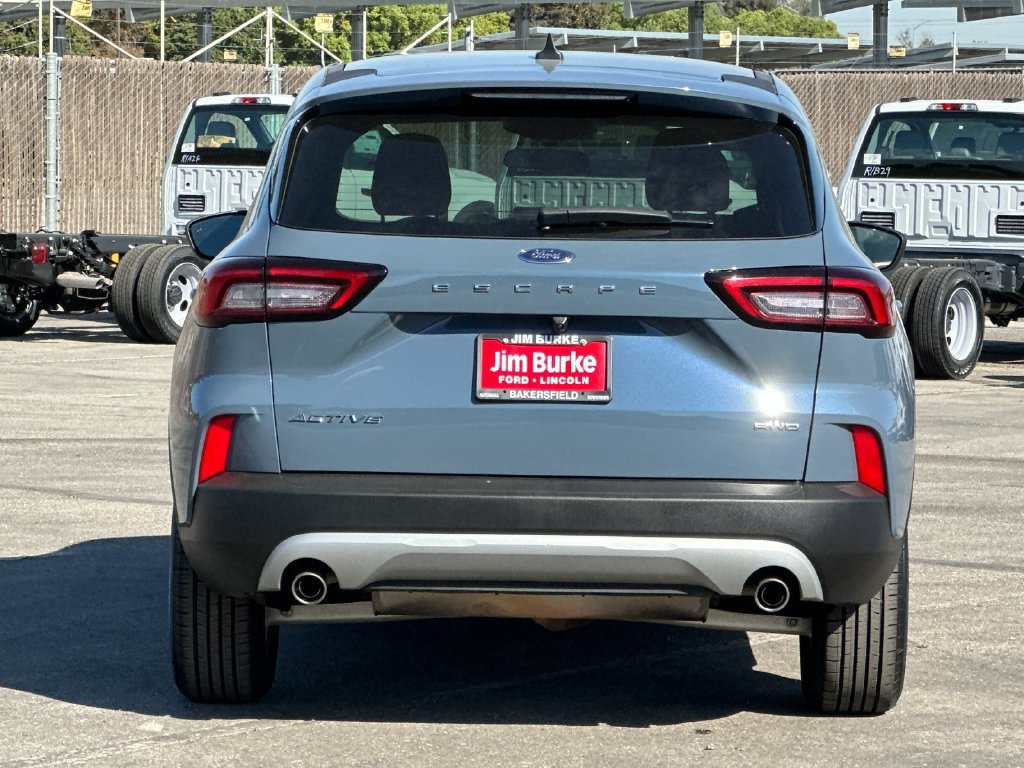 Certified 2025 Ford Escape Active AWD/4WD image 4