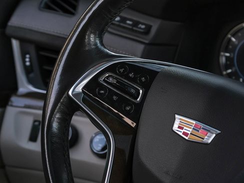 Used 2020 Cadillac Escalade ESV Luxury image 20