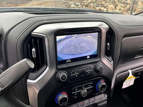 Used 2020 Chevrolet Silverado 2500 LT w/ Fleet Comfort Package image 17