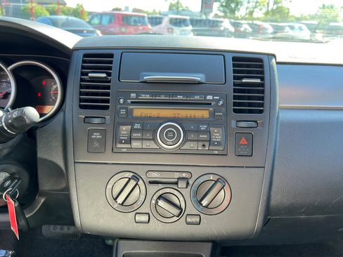 Used 2012 Nissan Versa 1.8 S w/ Special Edition Pkg FWD image 17
