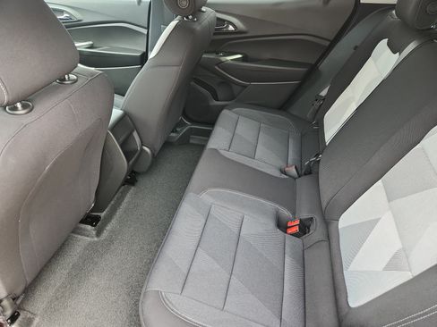 New 2026 Chevrolet Trax LS w/ LS Convenience Package FWD image 9