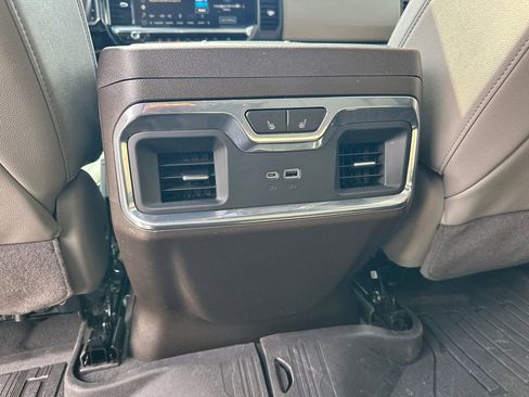 Used 2023 GMC Sierra 1500 SLT w/ SLT Premium Plus Package image 23