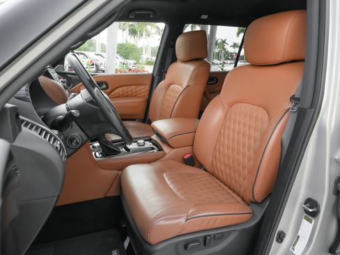 Used 2023 INFINITI QX80 Sensory w/ Cargo Package AWD/4WD image 17