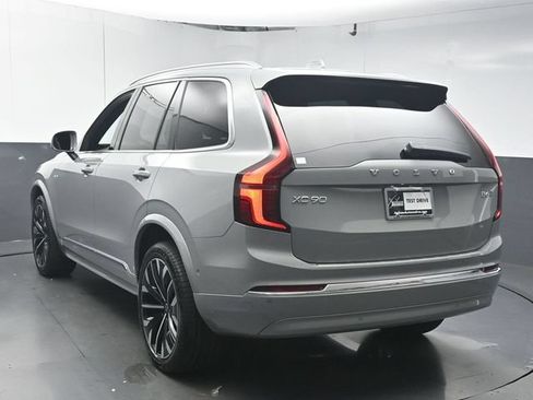 Certified 2026 Volvo XC90 B6 Plus w/ Protection Package Premier AWD/4WD image 6
