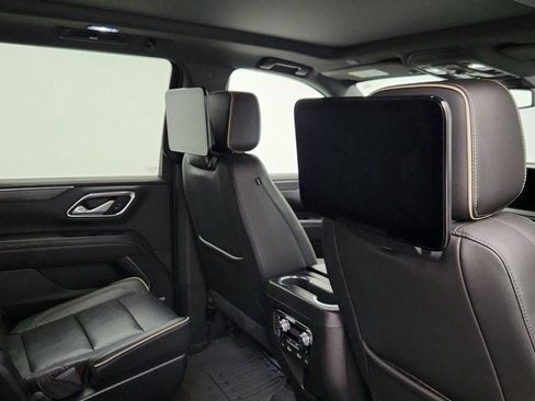 Used 2021 GMC Yukon SLT w/ SLT Premium Package image 27