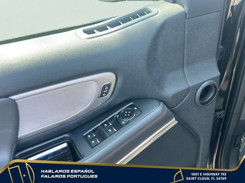 Used 2025 Ford Expedition Active AWD/4WD image 33