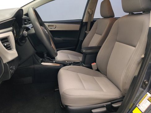 Used 2015 Toyota Corolla LE FWD image 17
