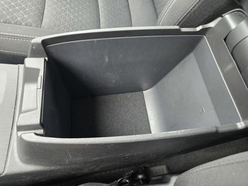 Certified 2025 Ford Escape Active FWD image 12