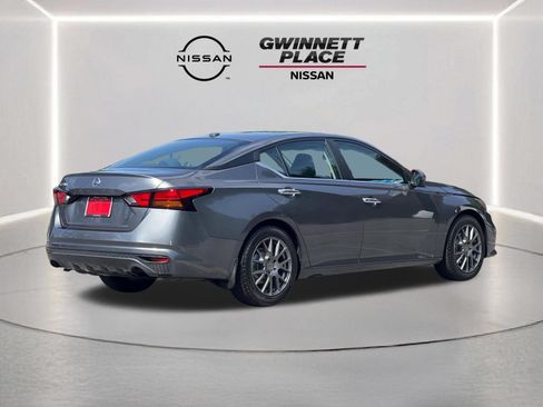 Used 2019 Nissan Altima 2.5 S FWD image 25