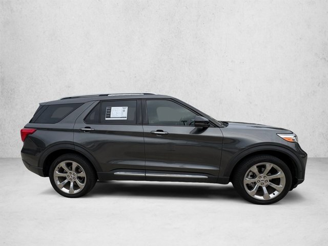 Used 2020 Ford Explorer Platinum w/ Premium Technology Package AWD/4WD image 4