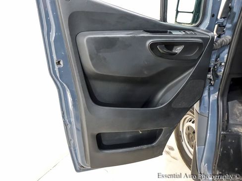 Used 2019 Mercedes-Benz Sprinter 170 image 13