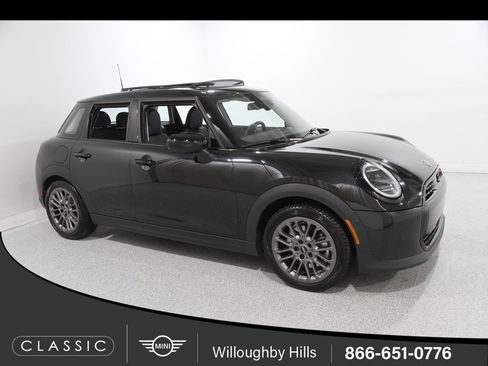 Certified 2025 MINI Cooper S image 1