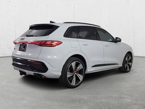 New 2026 Audi SQ5 Premium Plus AWD/4WD image 6