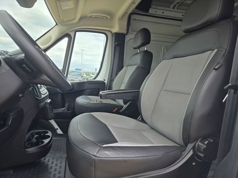 Used 2025 RAM ProMaster 3500 w/ Convenience Group FWD image 10