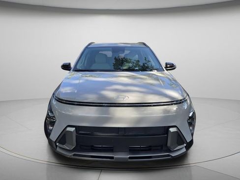 Used 2026 Hyundai Kona SEL Premium FWD image 3