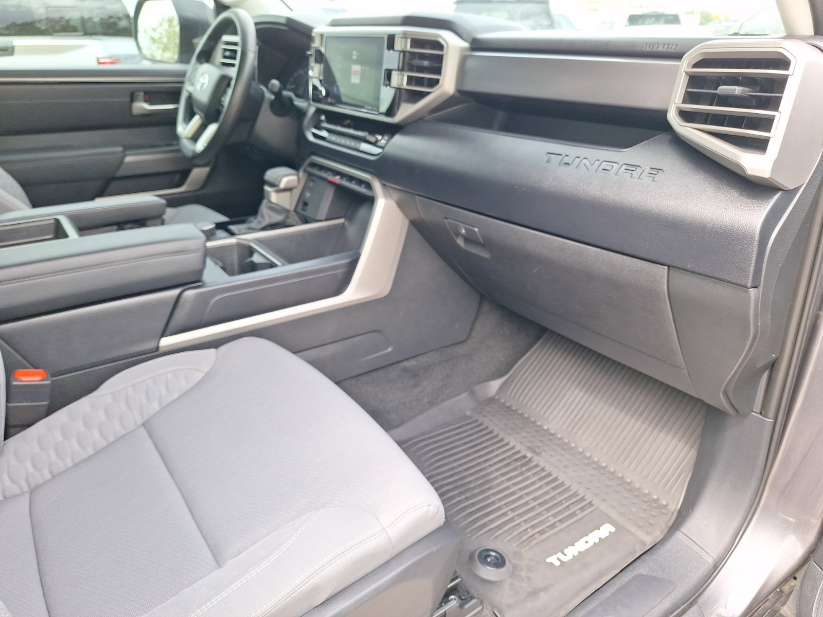 Used 2022 Toyota Tundra SR5 RWD image 33