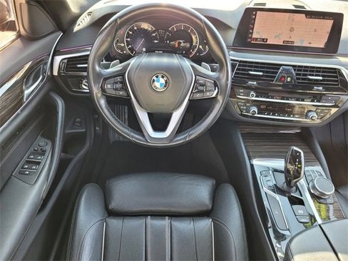 Used 2019 BMW 530i w/ Convenience Package image 14
