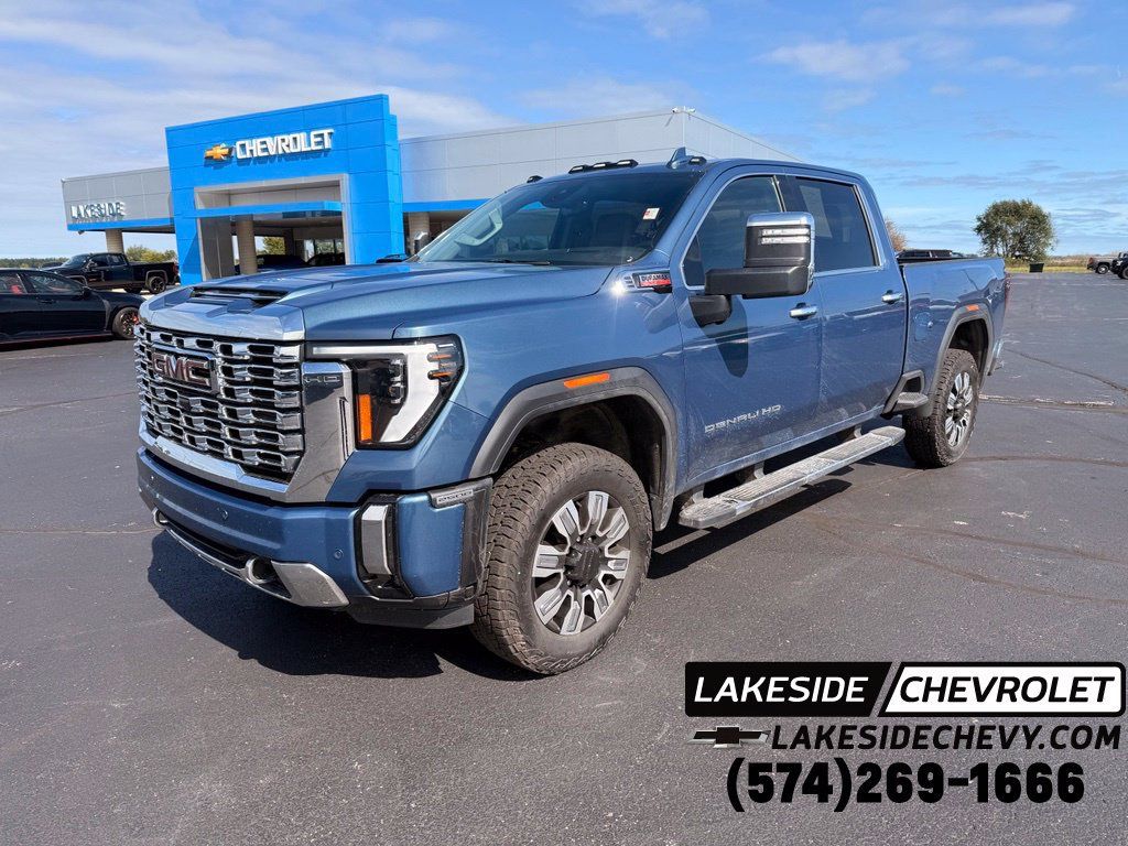 Used 2025 GMC Sierra 2500 Denali w/ Technology Package AWD/4WD image 1