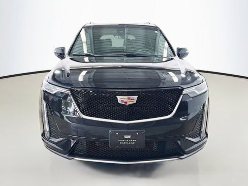 Used 2024 Cadillac XT6 Sport w/ Technology Package AWD/4WD image 2